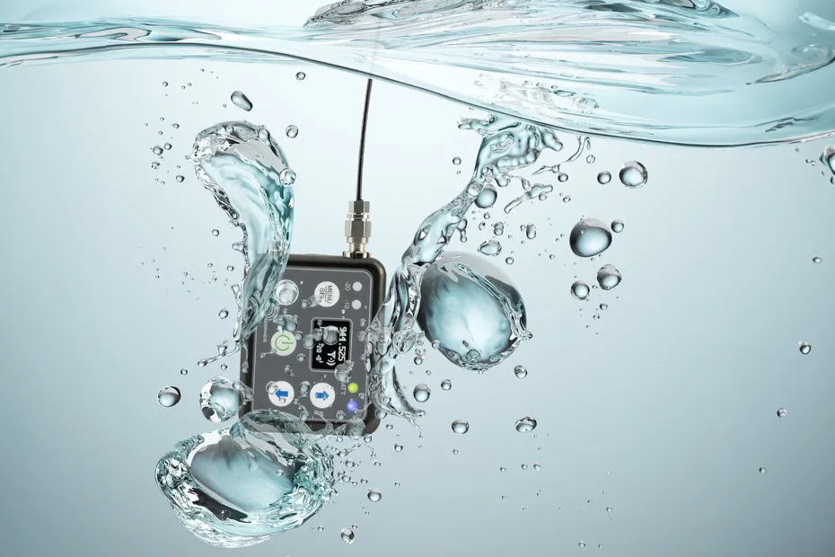 Lectrosonic DSSM under water.